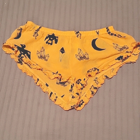 Spell & the Gypsy Pants - RARE Spell shorts in size 8 in tangerine color